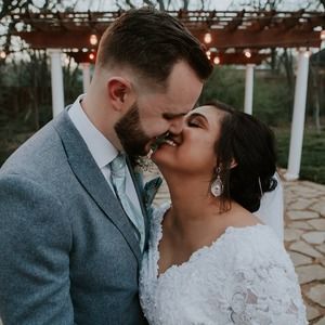 Meet your Posher, Cayaana